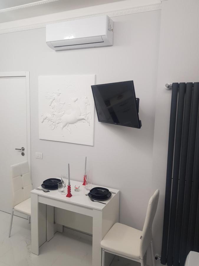 Black & White Μιλάνο Εξωτερικό φωτογραφία